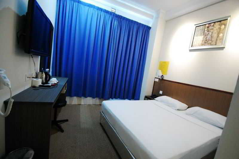 Madras Eminence Hotel Сингапур Екстериор снимка